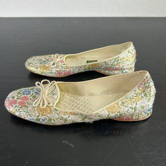 Vtg Daniel Green House Slippers-Brocade gold floral bow- Sz 8 hard bottom - Picture 6 of 8